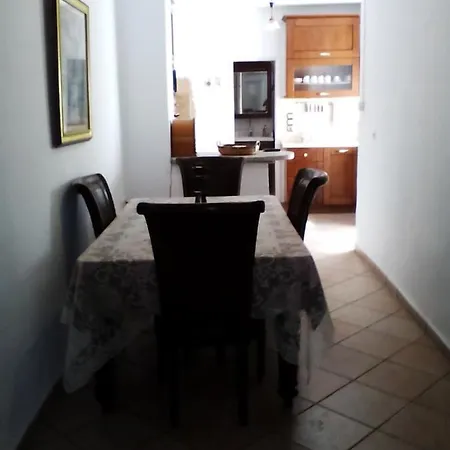 Themilena's House 1 公寓 *